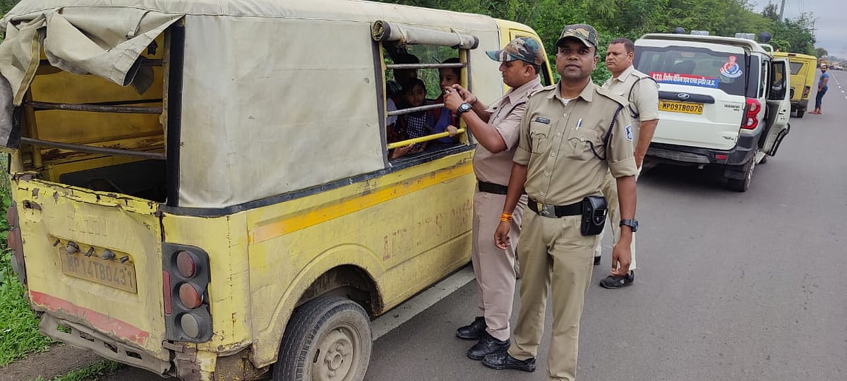 Indore: DPS bus rams into divider, no student was in the vehicle