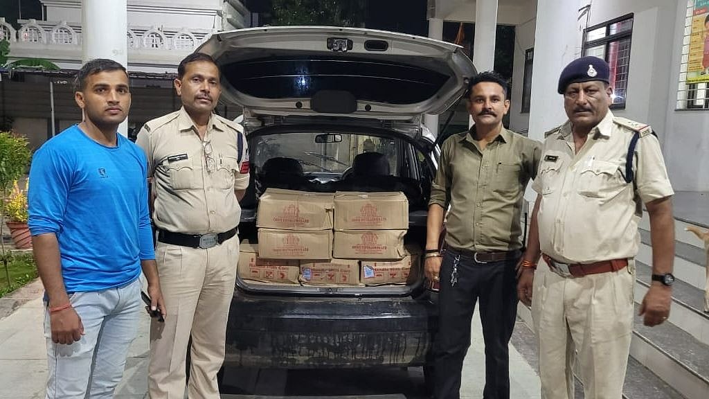 Narmadapuram: Car carrying illicit liquor seized, 1 held