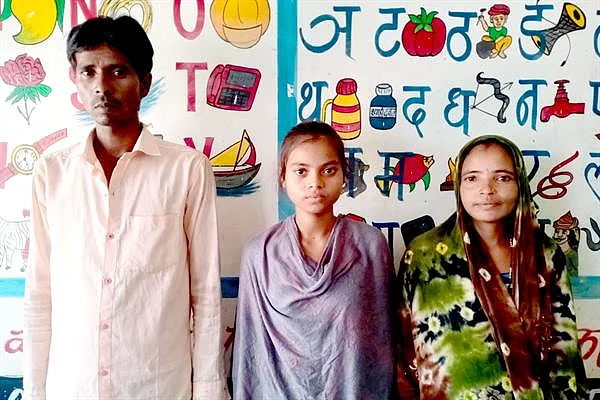 Gauri's parents- both labourer- couldn’t afford getting her admitted to Class 9  | FP