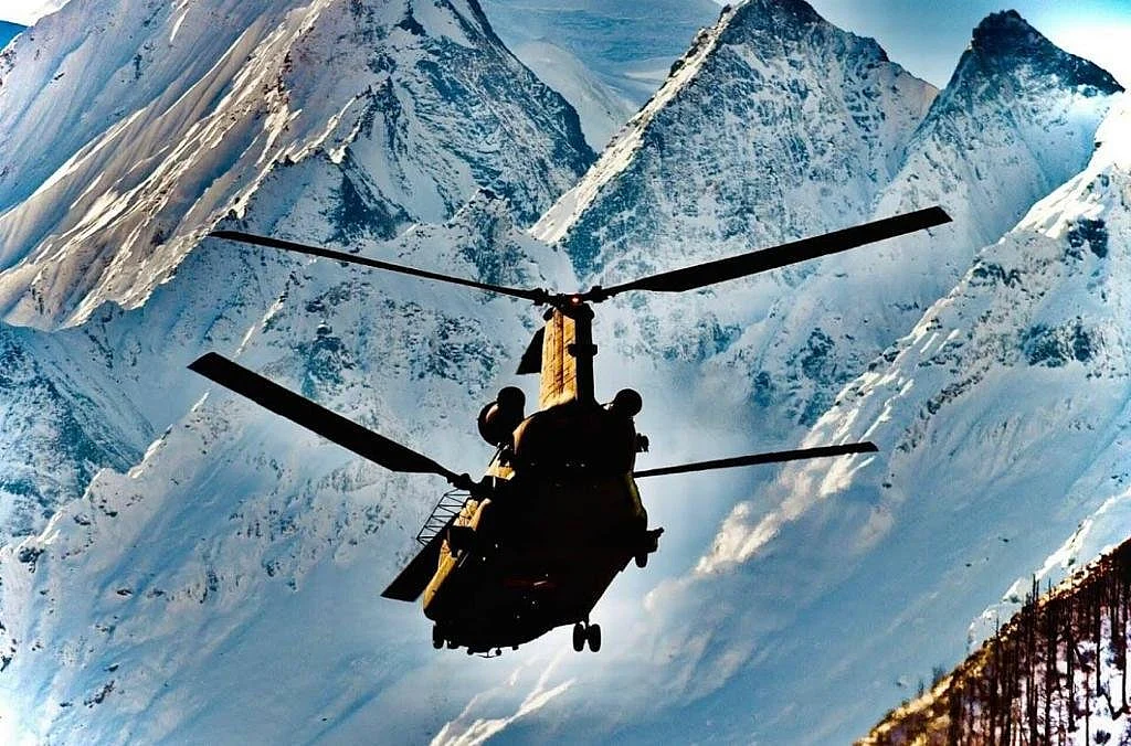 The Indian Air Force’s American-origin Chinook helicopters have started getting operationalised in the high-altitude locations including the Siachen glacier area in the Ladakh sector and are ferrying military equipment to higher reaches | ANI