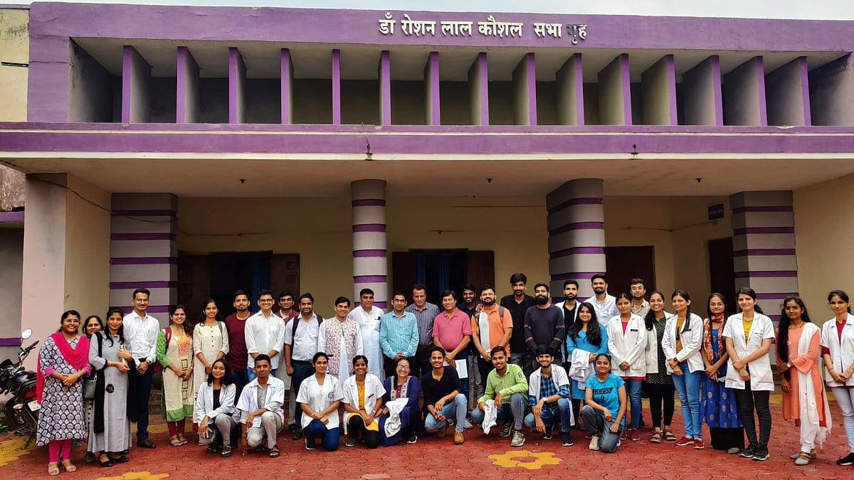 Mhow: Patriotic song competition held at Veterinary College
