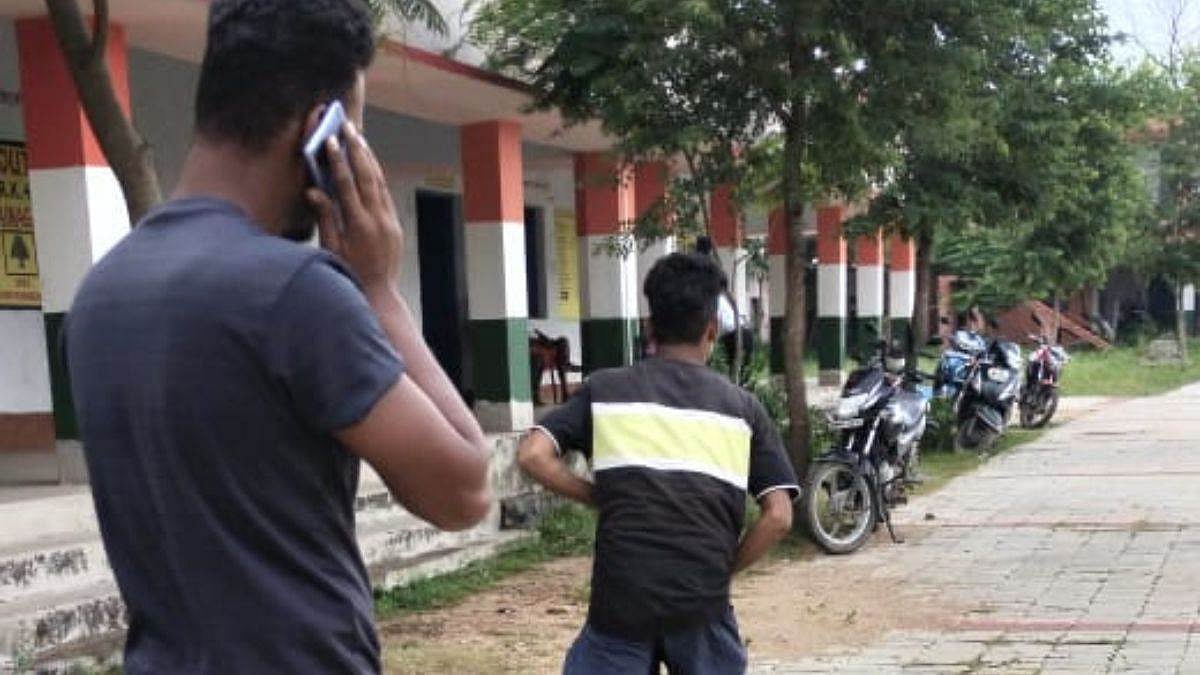 Jharkhand: Students assault teacher, staff over bad result