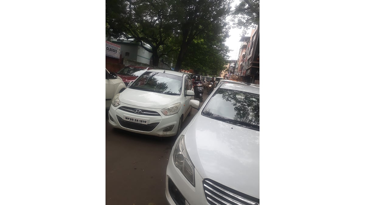 Mhow: Chaotic traffic drives people to exasperation