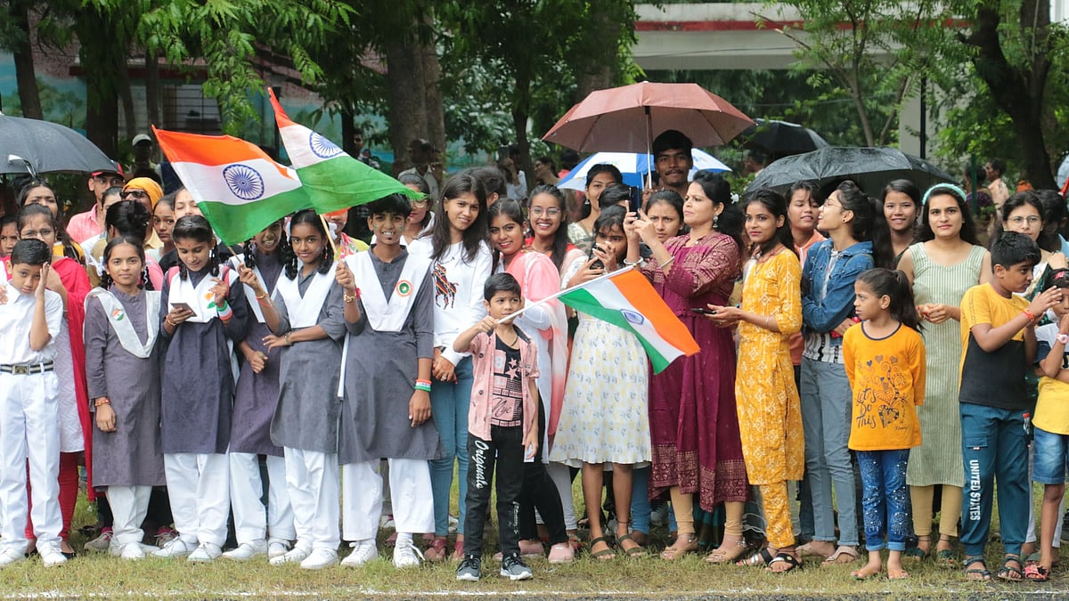 Indore: Sporadic rain fails to dampen Independence Day spirit