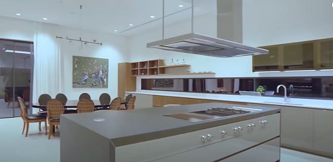 Open concept kitchen 
and the dinning area