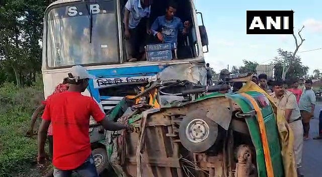 9 killed as autorickshaw rams into bus in West Bengal's Birbhum