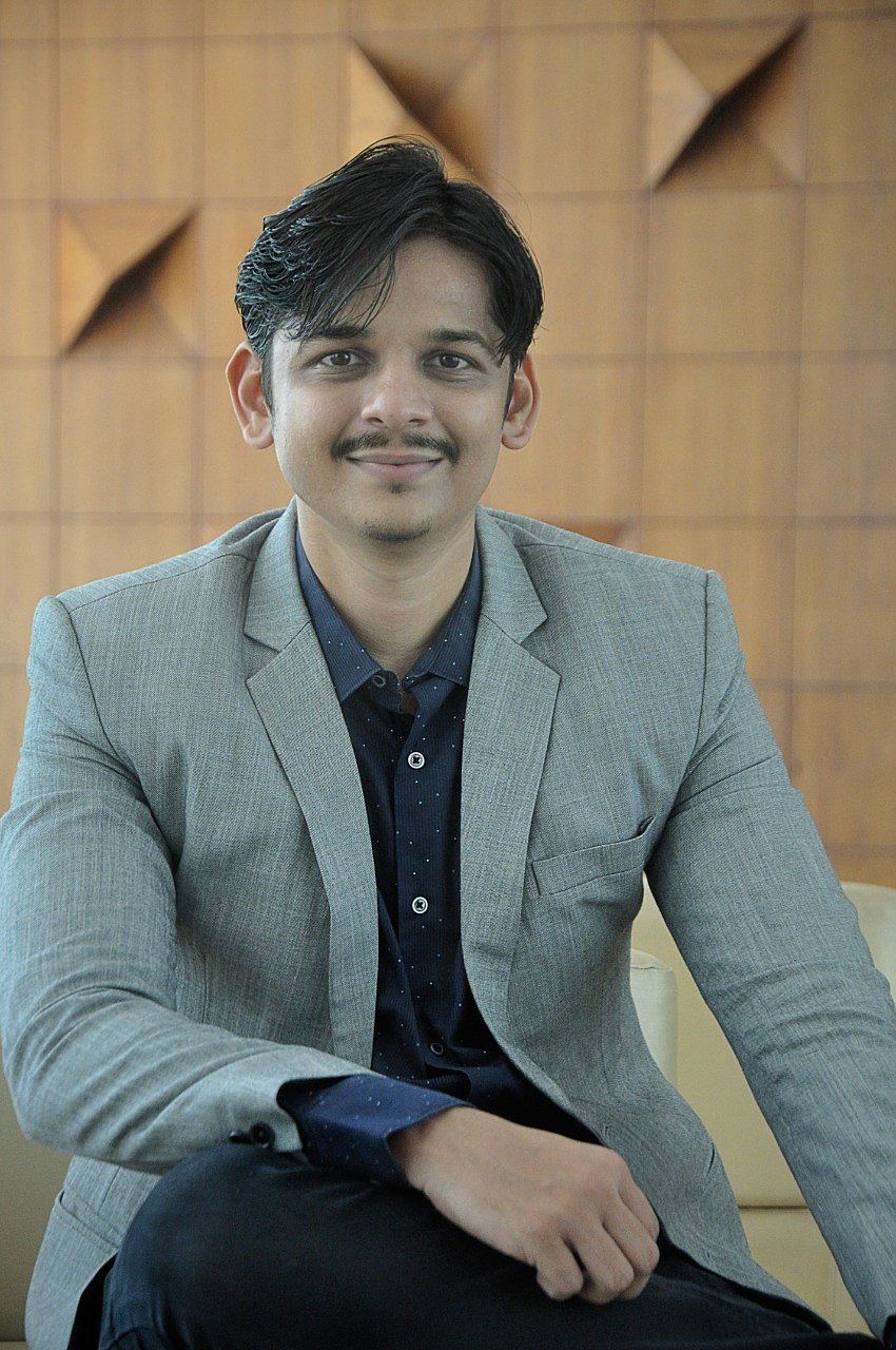 Mr. Vicky Jain