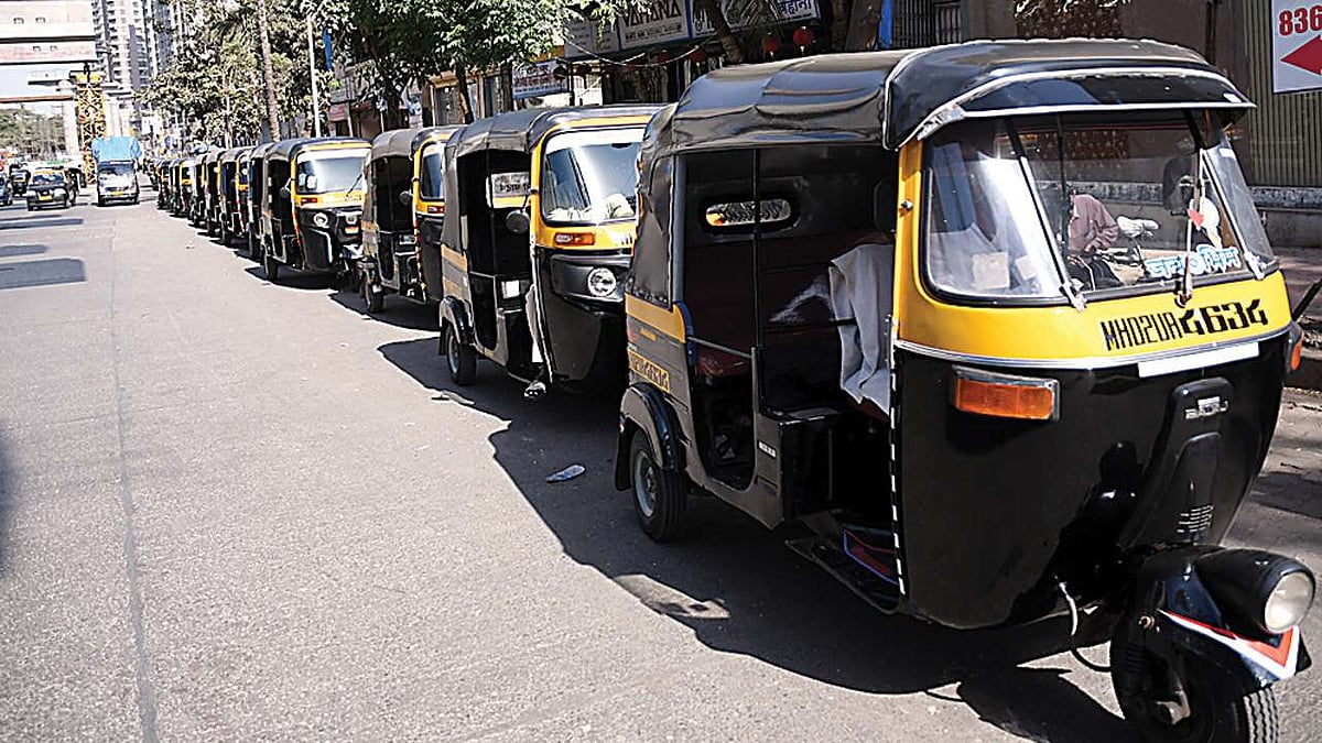 Mumbai: Public, pvt transport hit due to CNG shortage at pumps