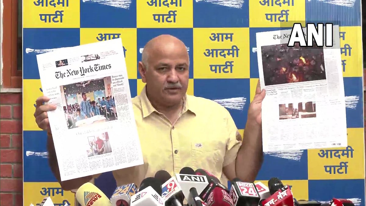 '2024 polls to see Modi vs Kejriwal': Manish Sisodia slams Centre after CBI raids in liquor scam case