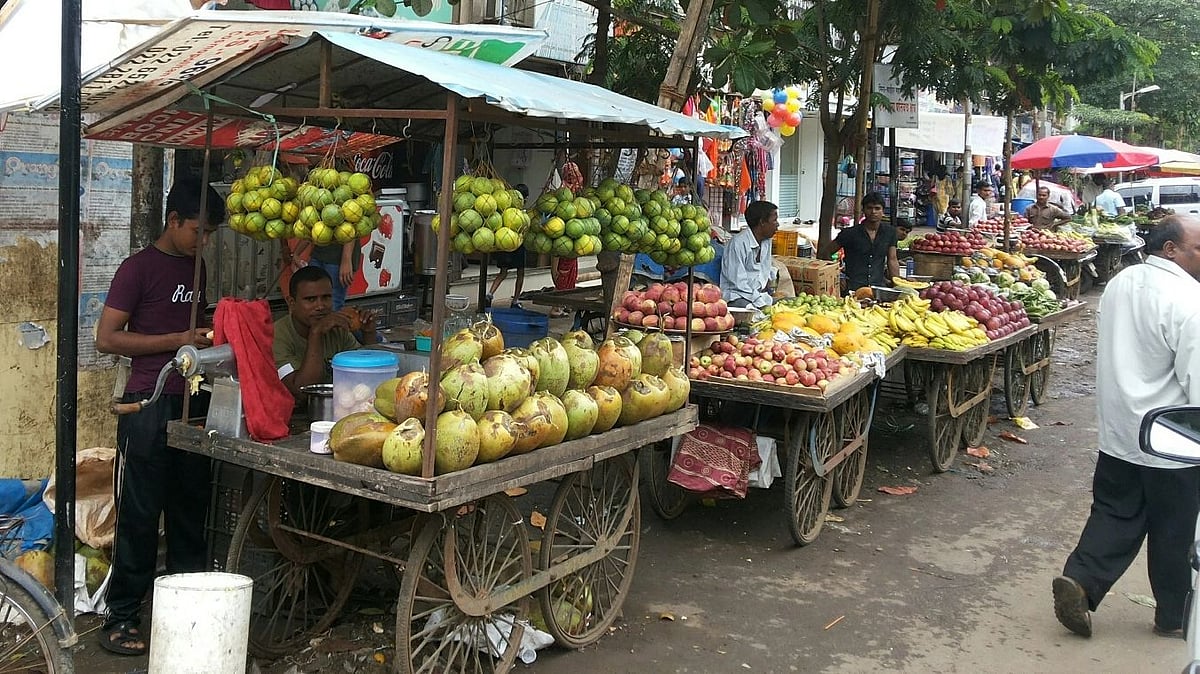 Mhow: When will Cantt Board and the police remove hand carts and encroachment on roads?