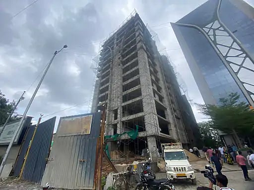 The under construction building in Ahmedabad where the tragedy occured | Twitter/@Soni4E