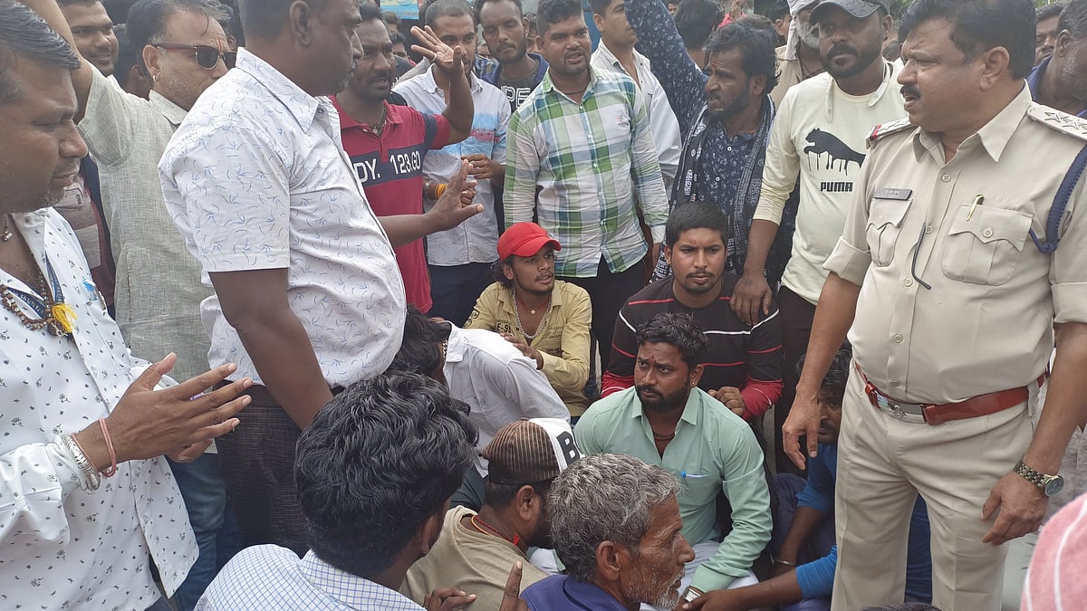 Alot: Sanitation workers call for action against councillor for casteist slurs