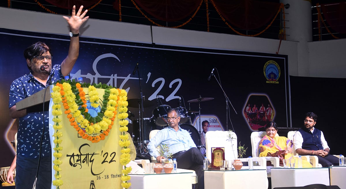 Noted theatre and film actor Raghuveer Yadav was chief guest