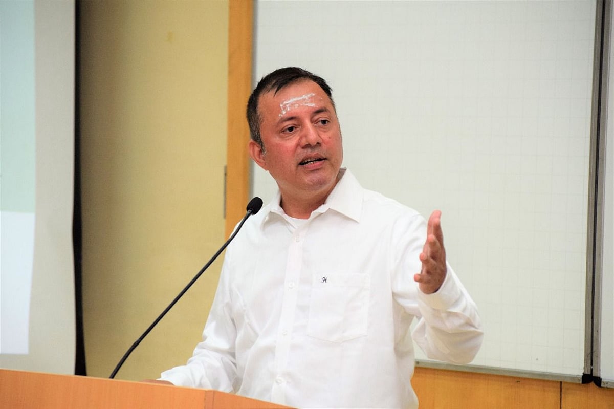 Indore: Speak Sanskrit more often to preserve our rich culture, says IIM director Himanshu Rai