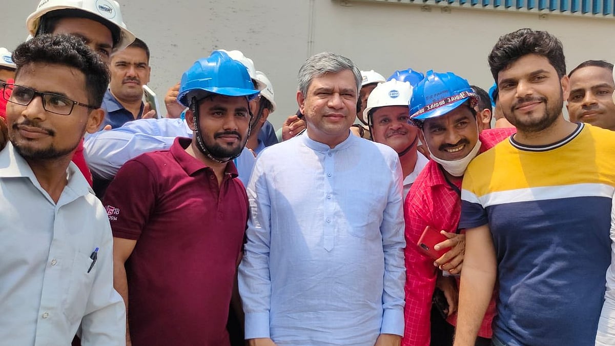 Minister of Railways inspects and reviews progress of high speed rail stations at Sabarmati &...