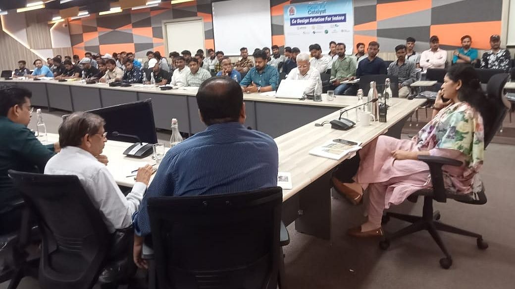 The Clean Air Catalyst team presents its report on air quality to IMC officials on Tuesday. |