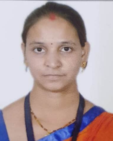 Indore: Man hangs self, wife
found dead on bed