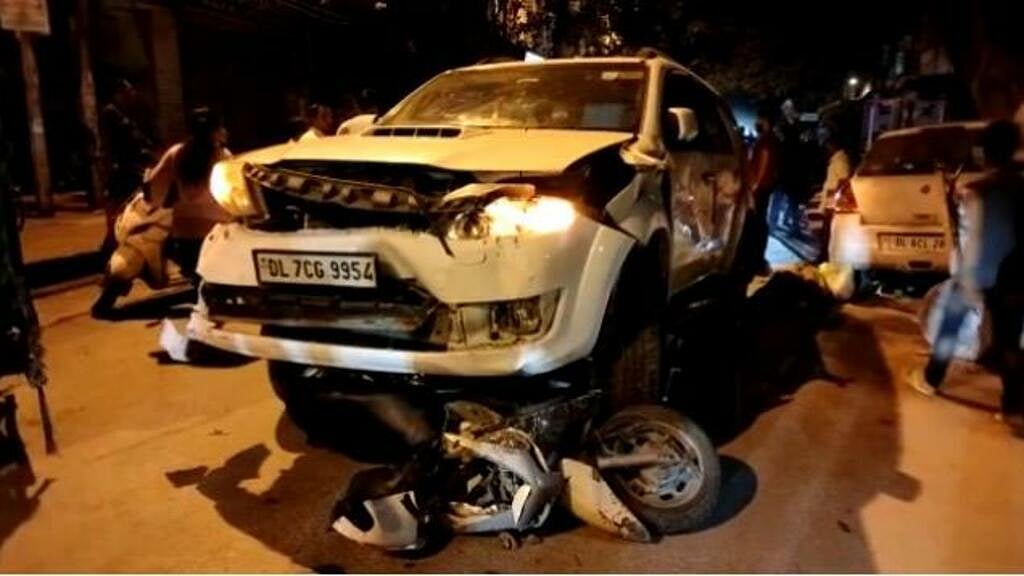 On Camera: Speeding SUV crashes into multiple vehicles, drags biker for 100 meters in Delhi