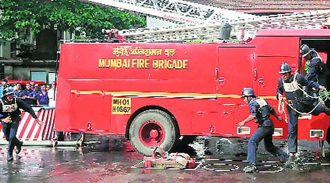 Mumbai wards to get quick response team, fire brigade to hire firemen on contract
