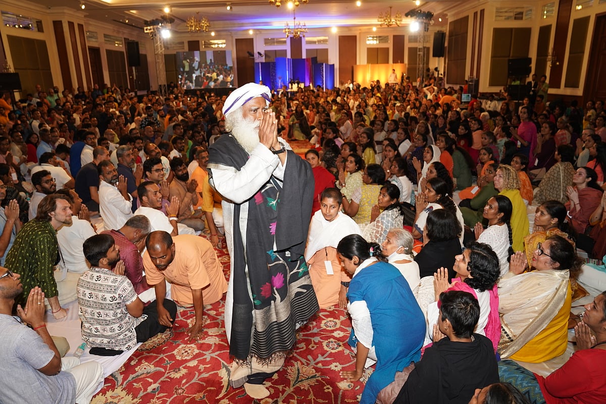 Sadhguru addresses special satsang in Kashi 