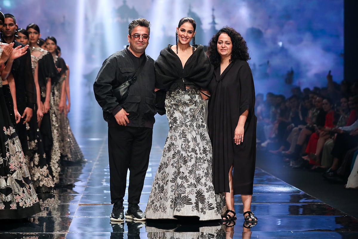 Genelia Deshmukh with Varun Nidhika