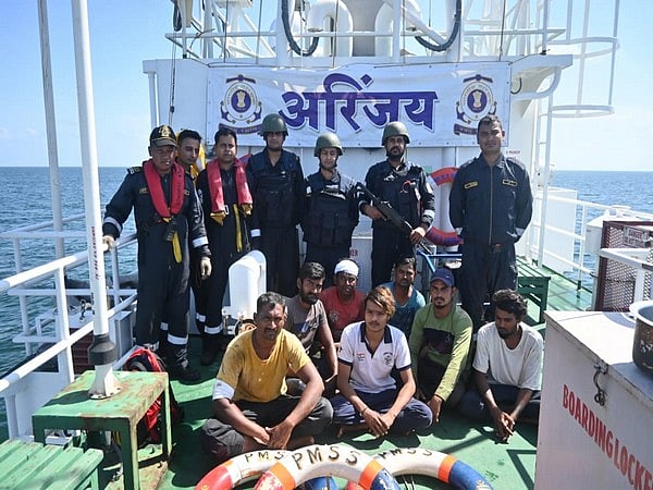 Indian Coast Guard frees six Indian fishermen from Pakistani captivity in high seas along maritime border