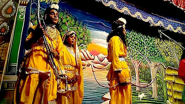 Woman dances on ‘Kanta Laga’ song at Ram Leela event in UP’s Sambhal, police book organisers; video surfaces