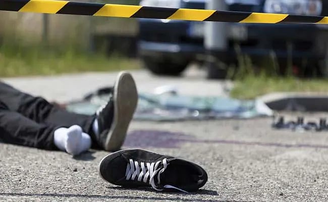 Mumbai: 26-year-old killed after concrete mixer truck rams into him