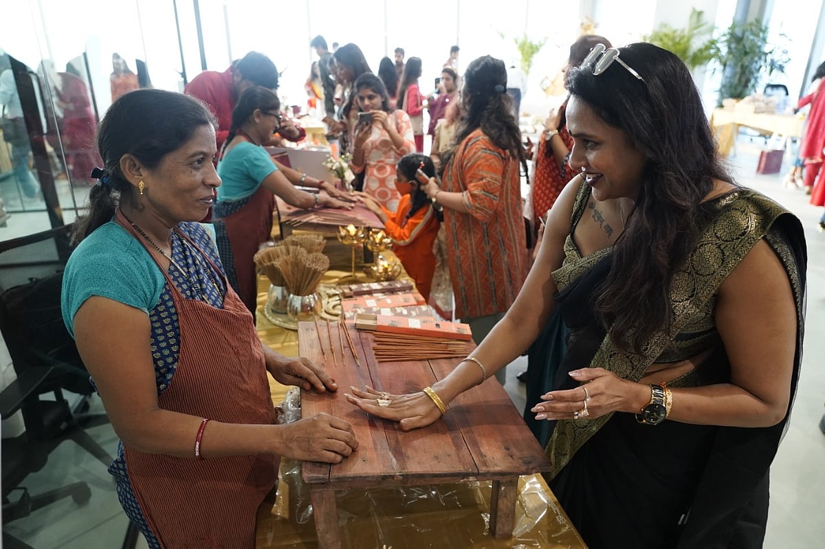 Tribal women show their work of empowerment in Mumbai