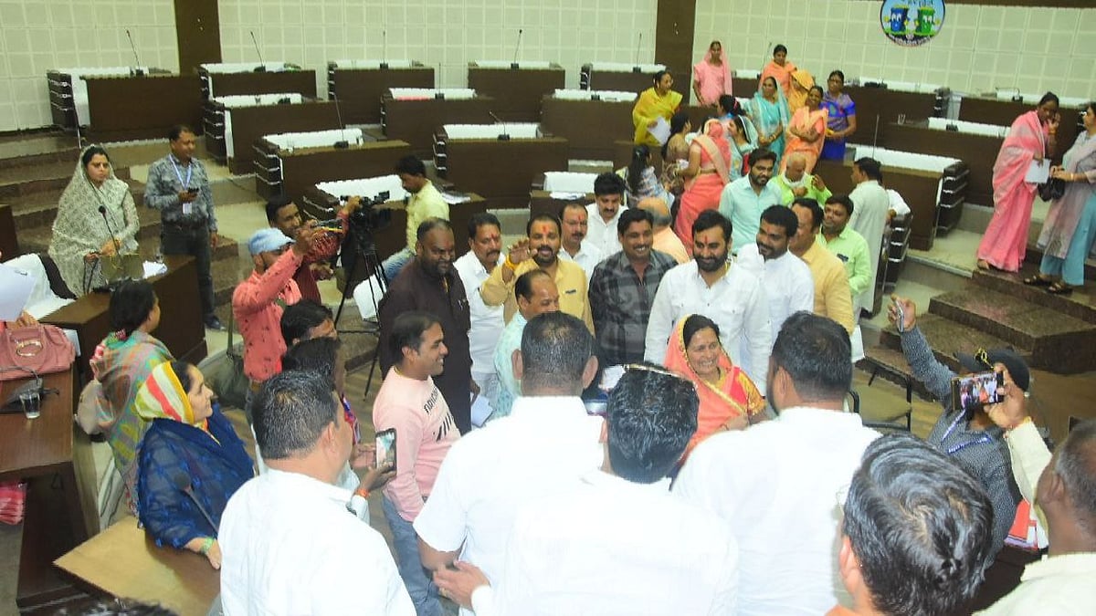 Amid pandemonium, BJP-led UMC passes 15 resolutions
