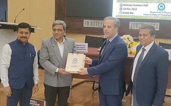 CERN scientist shares ALICE’s achievements at IIT Indore