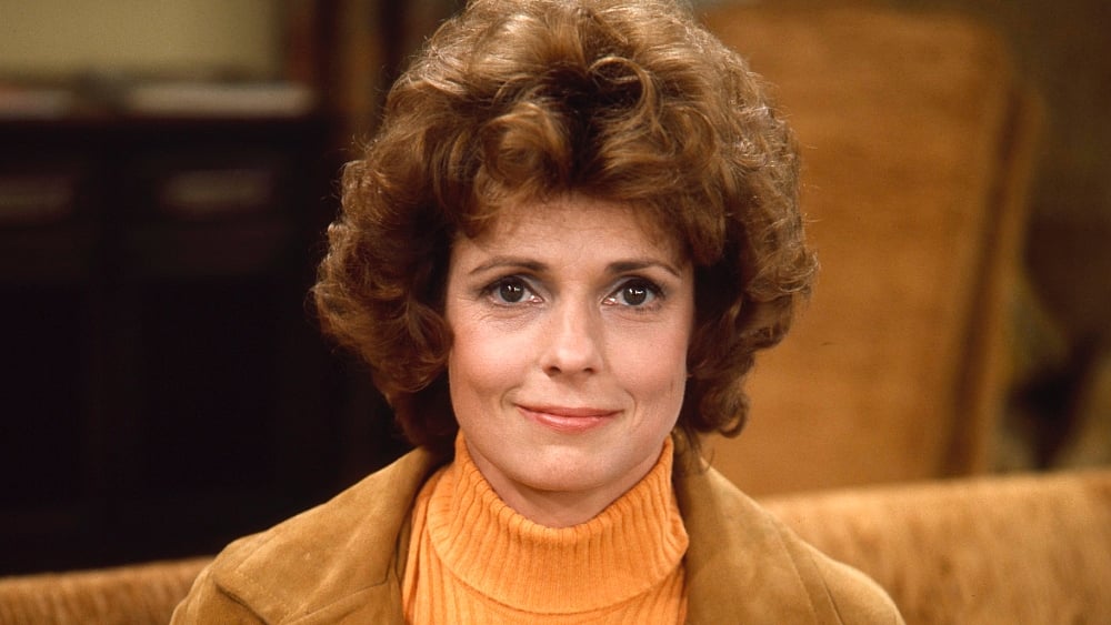 Joan Hotchkis |
