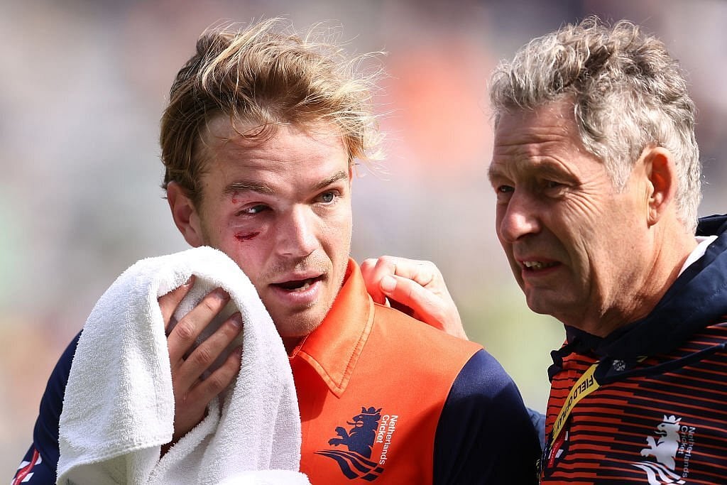 PAK vs NED T20 World Cup: Netherlands batsman Bas de Leede retires hurt after being hit by Haris Rauf's bouncer, watch video