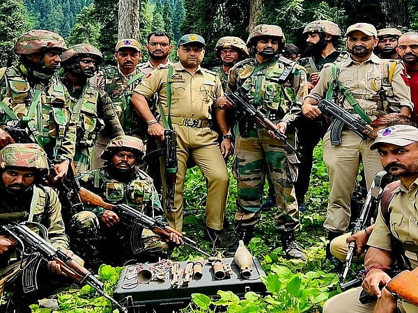 J&K: Arrested terrorist killed by another terrorist during raid in Shopian