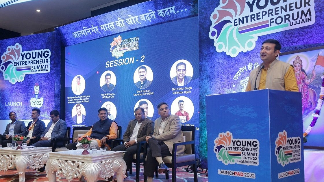 Ujjain: Burning desire must for starting any new venture, says Rajvardhan Singh Dattigaon