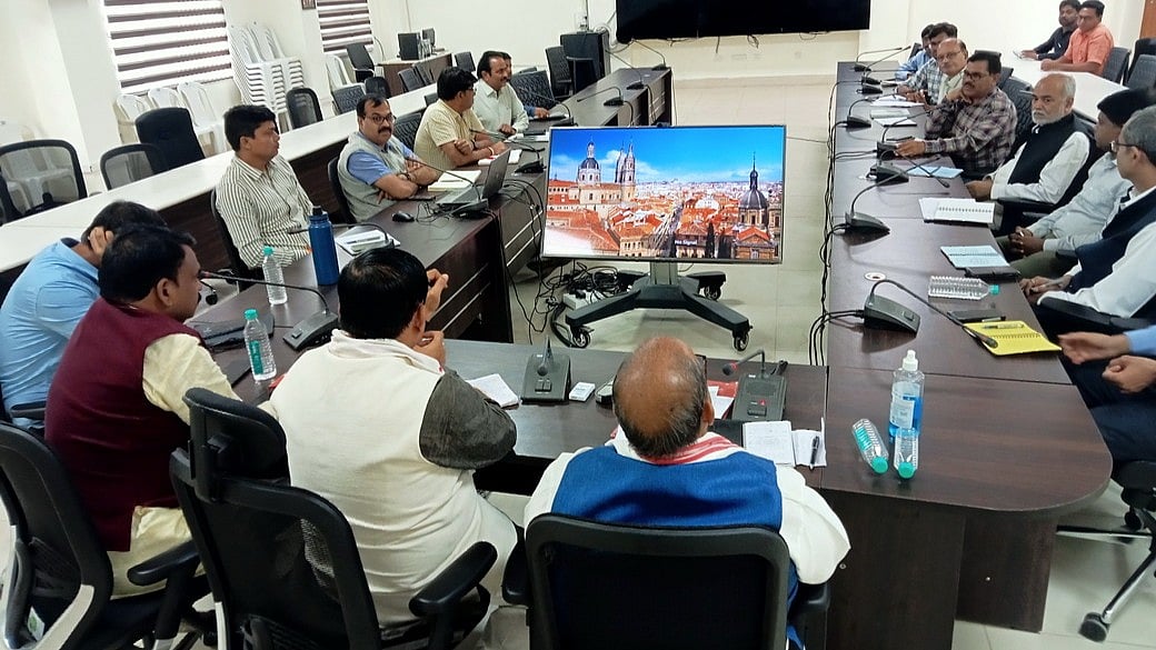 Ujjain: Mohan Yadav and Praras Jain review progress of ongoing works, status of proposed projects