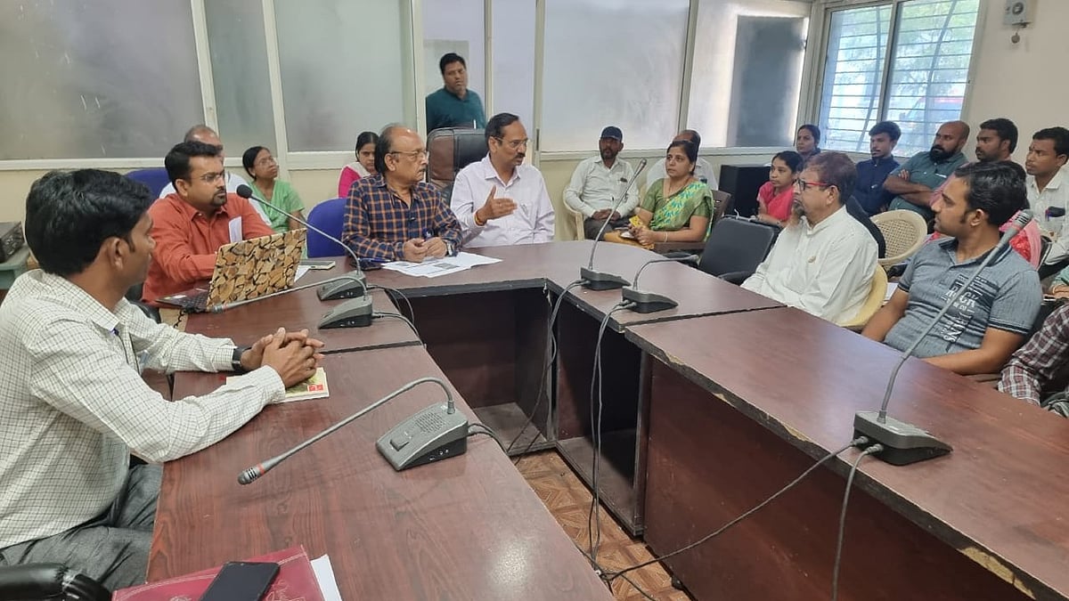 Dewas: Nodal teachers trained for measles and rubella eradication camp 