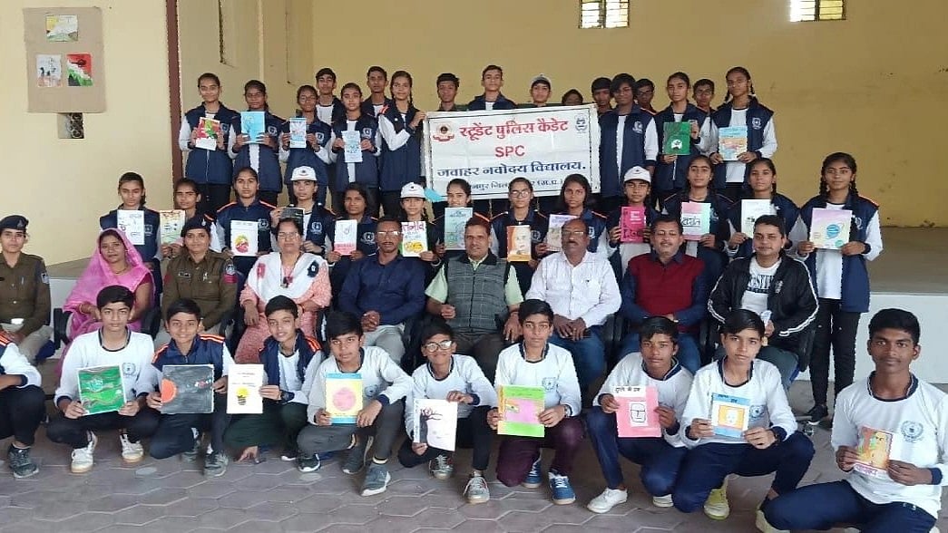 Mhow: National Book Week celebrated in Navodaya Vidyalaya Manpur