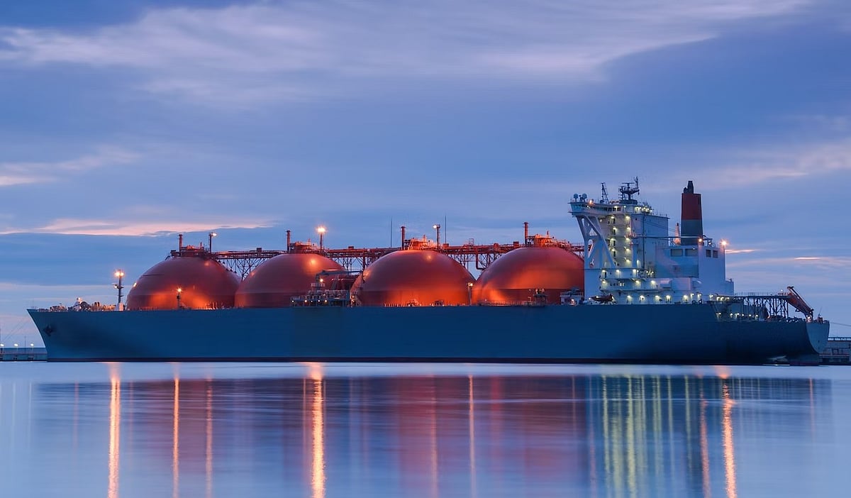 Kirit Parikh panel submits gas report, suggests pricing freedom beginning Jan 2026
