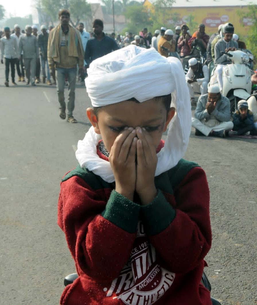A child offering namaz on the last day of 4-day 73rd Alami Tablighi Ijtima in Bhopal on Monday