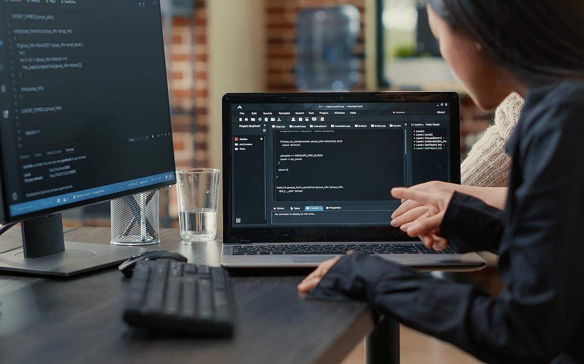 India PC market nosedives 11.7% as consumer demand slows down: Report