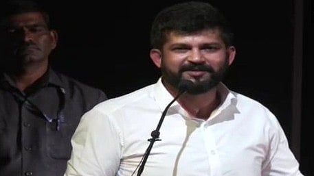 Karnataka: BJP MP Pratap Simha threatens to destroy dome-shaped bus shelters
