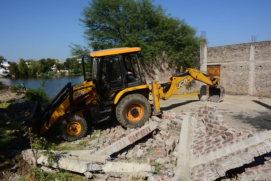 Ujjain: Boundary wall, parking on Govardhan Sagar land removed