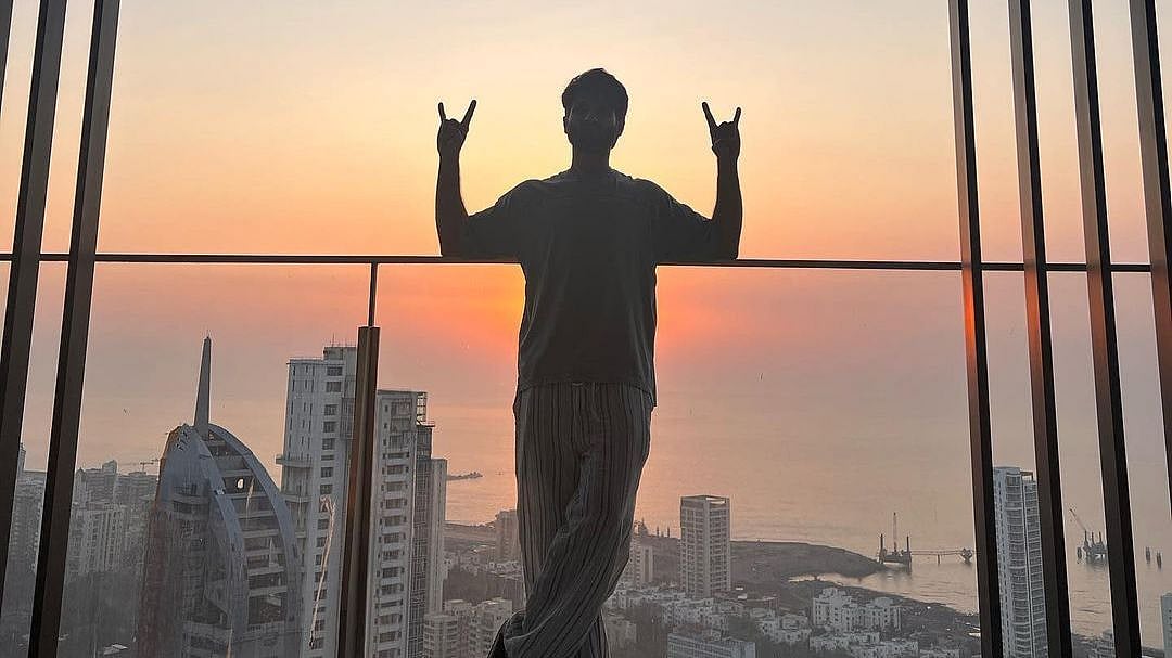 Shahid Kapoor shares breathtaking view of Mumbai's skyline from balcony of his sea-facing house