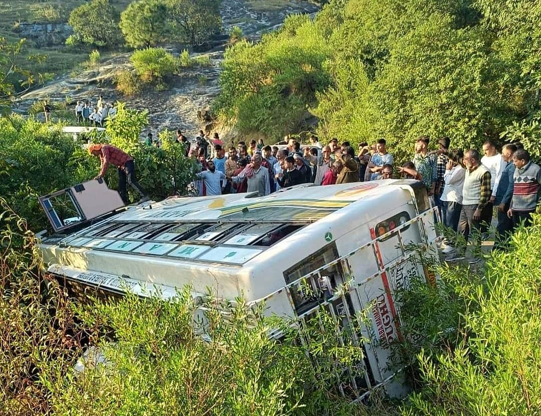 J&K: 25 students among 42 injured as bus falls into gorge in Rajouri