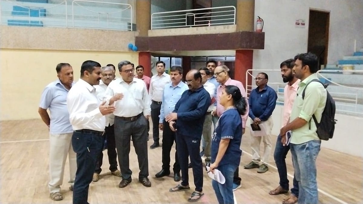 Indore: Divisional commissioner inspects stadiums for Khelo India event