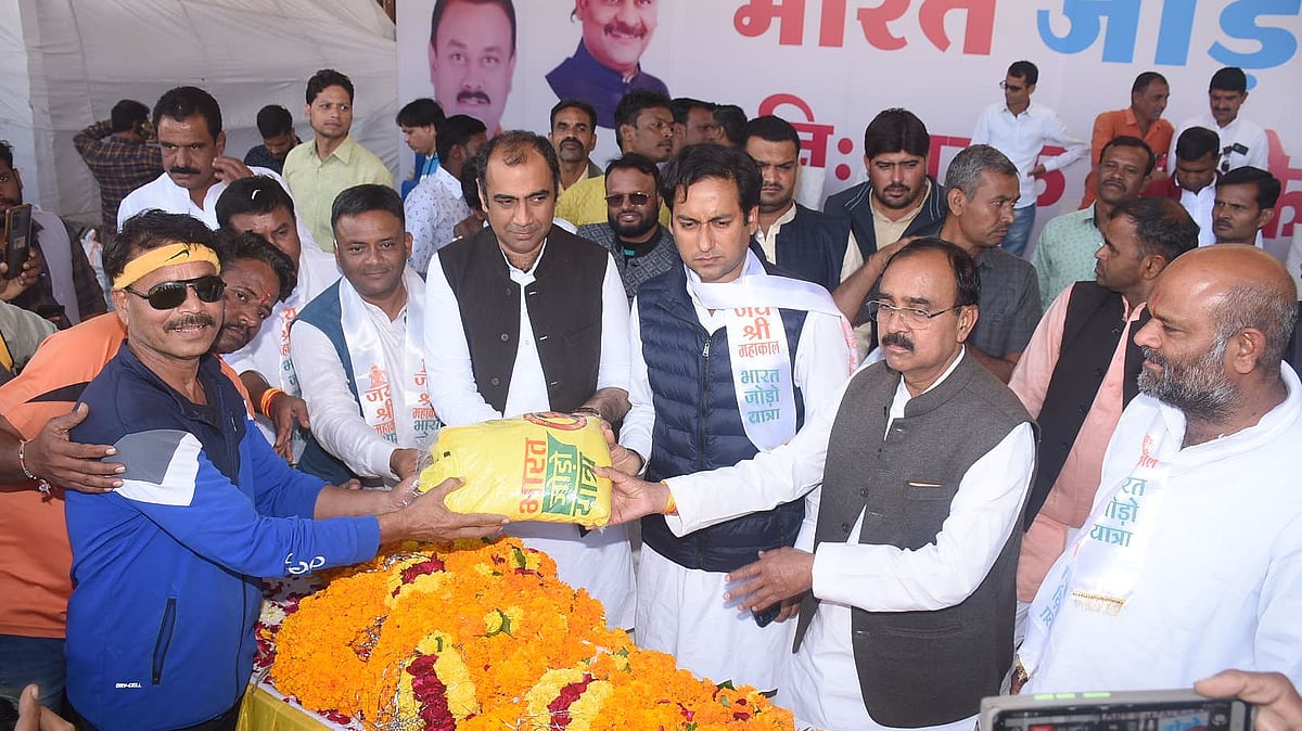 Ujjain: Bharat Jodo Yatra cricket tourney begins at Kshirsagar Stadium