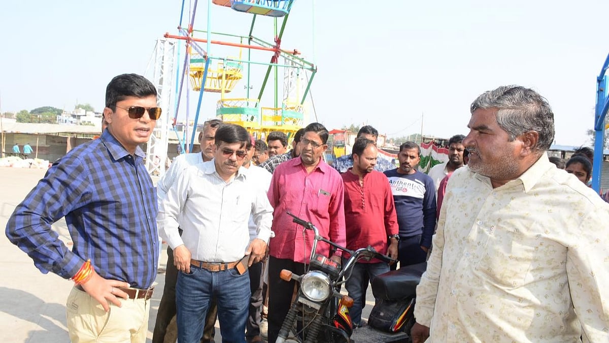 Ujjain: Remove unauthorised shops from Kartik Mela area, says UMC commissioner 