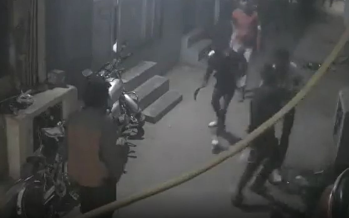 Delhi Crime: 30-year-old man stabbed to death in a busy lane, as onlookers stand and watch; shocking CCTV footage surfaces