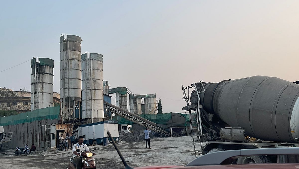 MPCB And BMC Crack Down On RMC Plants Breaching Pollution Norms, Developers Told To Relocate Units Occupying Over 70% Of Construction Sites